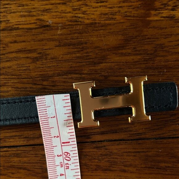 Hermès Narrow Belt. Reversible Leather Strap ⭐️?